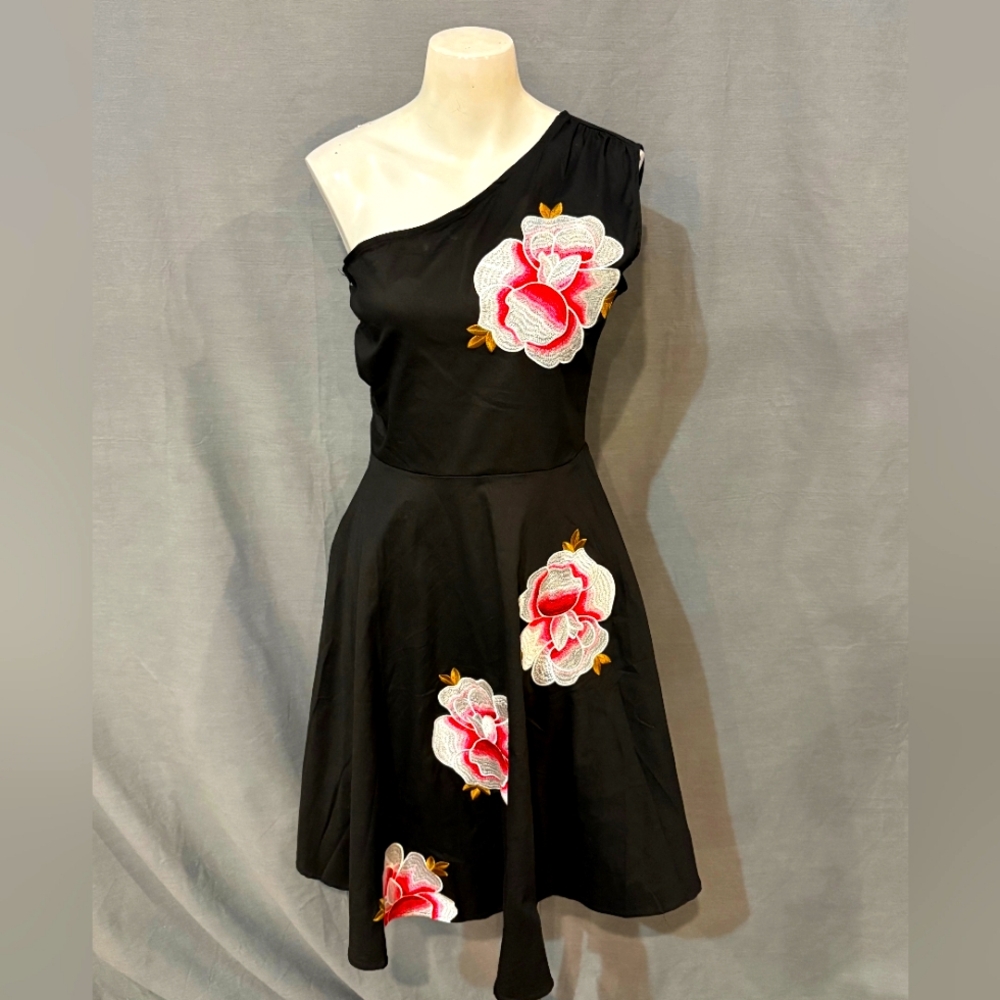 Black One-Shoulder Ruffled Cocktail Dress